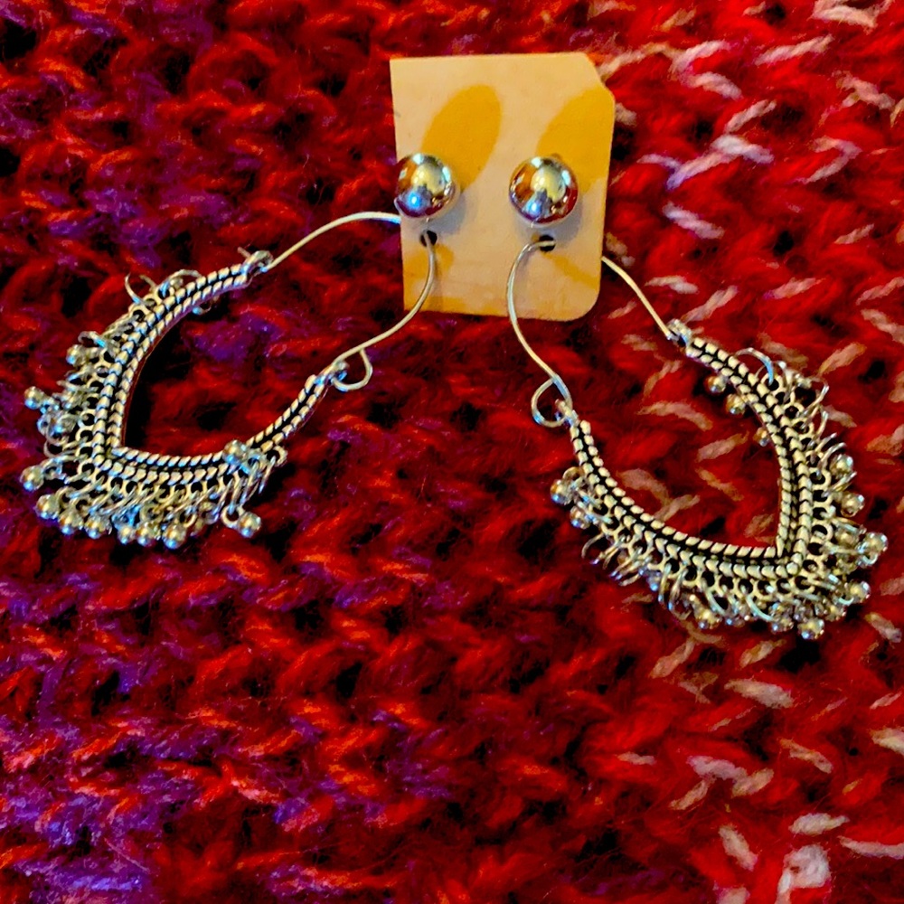 Earnings (2 pairs)